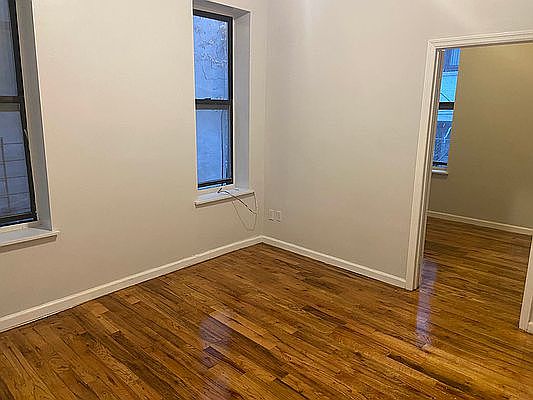 3rd image of 570 W 159th St #2
