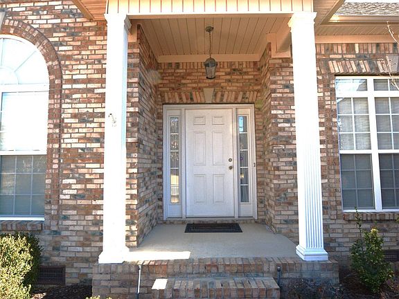 3rd image of 6803 Laura Brooke Dr SE