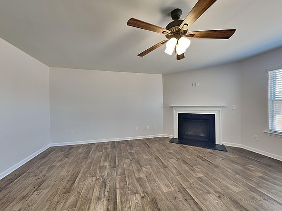 5th image of 206 Charterhouse Ave