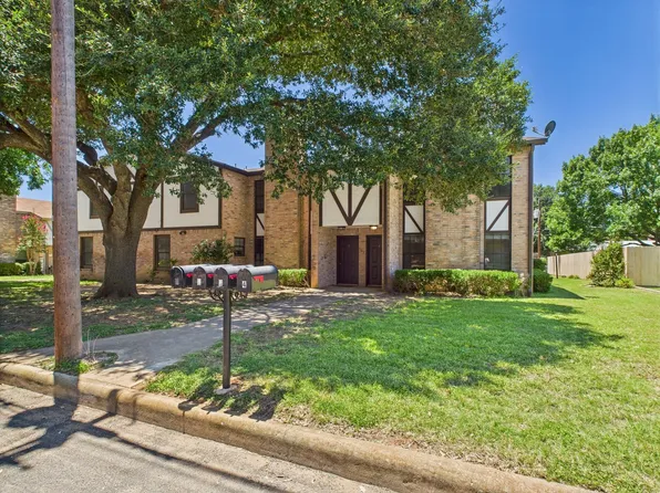 107 Frederick Road Fredericksburg, TX 78624, 107 Frederick Rd APT 4, Fredericksburg, TX 78624