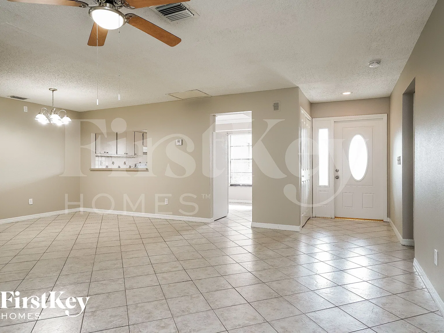 3 bed, 2.0 bath, 1252 sqft, $1,915 — Photo 2