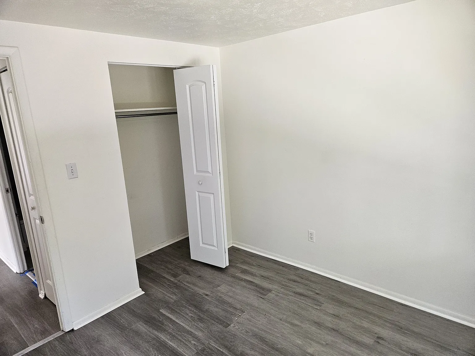 2 bed, $1,100 — Photo 3