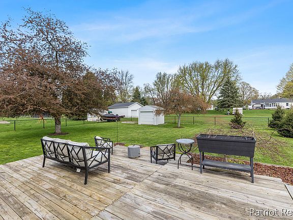 5th image of 1745 Westminster Ct SW