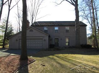 3685 W Winfield Dr, Saginaw, MI 48603