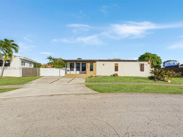 3241 SW 84th Ct, Miami, FL 33155