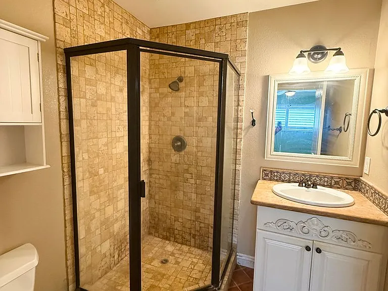 645 Temple Ave #3 — Photo 8
