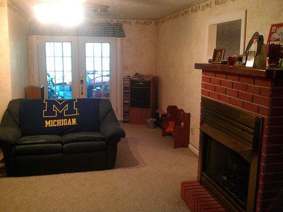 3rd image of 129 McGhee Ln