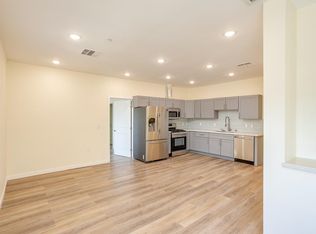 6031 Craner Ave #103, North Hollywood, CA 91606