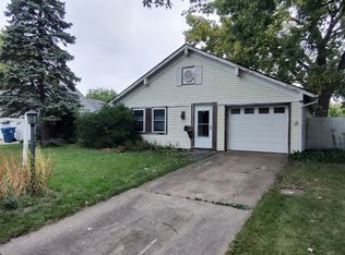 138 Braeburn Dr, Montgomery, IL 60538