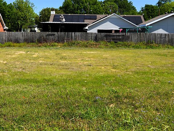 4th image of 304 Preston Rd