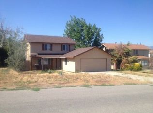 20416 Sierra Ave, Tehachapi, CA 93561