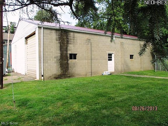 2nd image of 102 N Rumley St