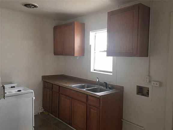2nd image of 5855 E Yandell Dr