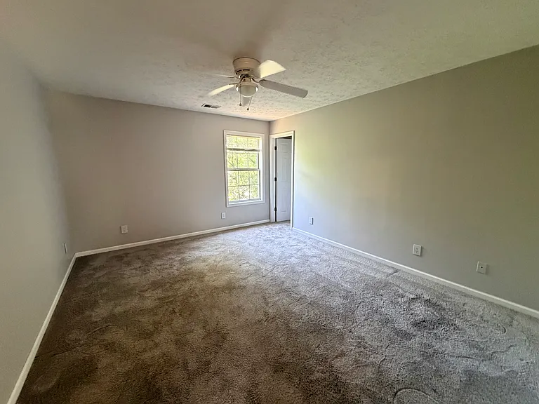 4852 Clifford Cir — Photo 20
