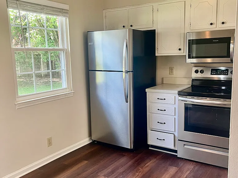 3912 Westlawn Dr — Photo 10