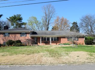 717 NW Swaps Ln #3, Knoxville, TN 37923