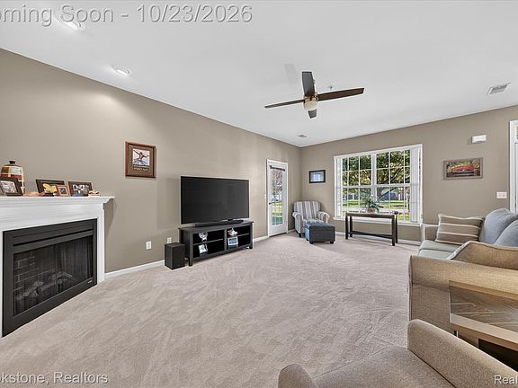 5th image of 29876 Fox Run Cir