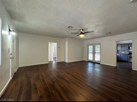 5th image of 2125 Elm Ave #0