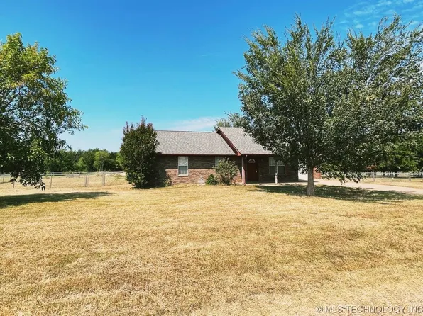 82 Sexton Rd, Calera, OK 74730