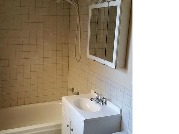 4th image of 8138 S Marshfield Ave #2