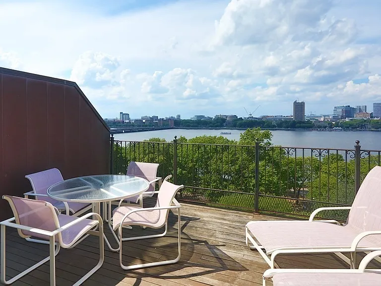 412 Beacon St #9 — Photo 10