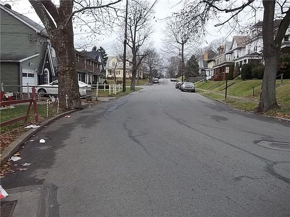 3rd image of 1302 Belleview Blvd