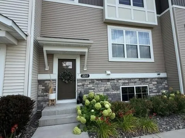 2217 Gateway Curv, Saint Paul, MN 55109