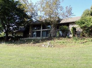 35W580 Country School Rd, Dundee, IL 60118