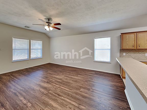 5th image of 15011 Sunset Villa Ct