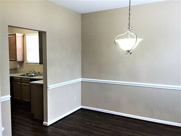 3rd image of 143 Autry Avenue