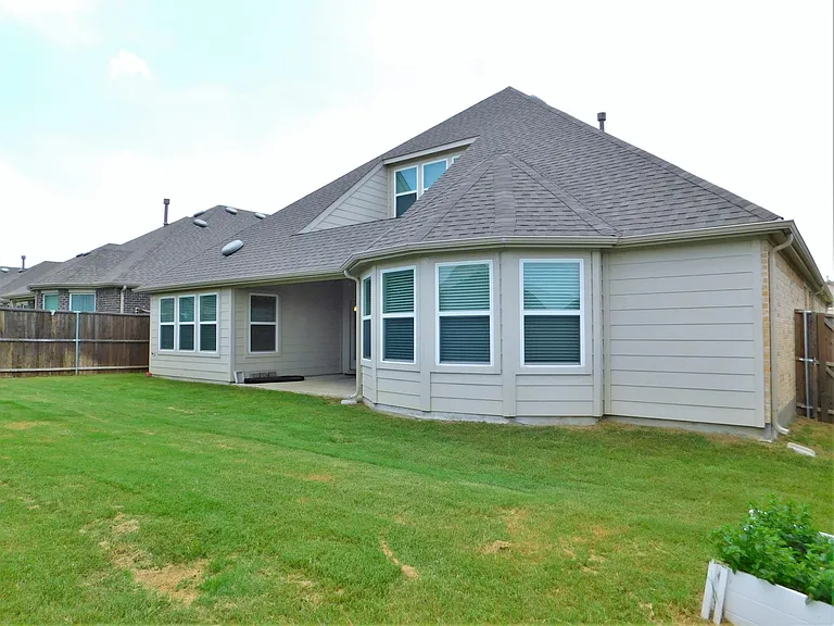 1321 Millican Ln — Photo 39