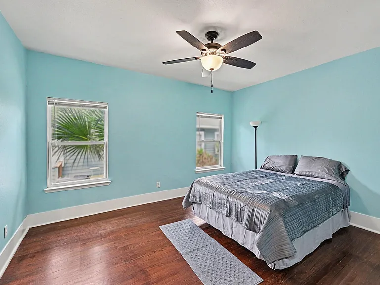 130 Groveland Pl — Photo 8
