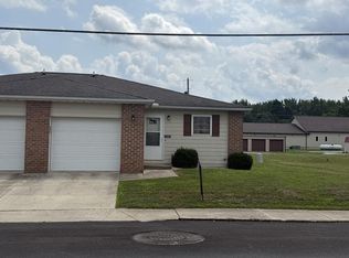 4 Walnut St, Frankfort, OH 45628