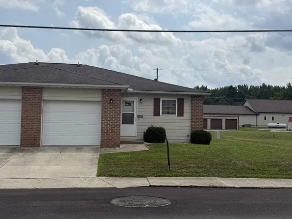 4 Walnut St, Frankfort, OH 45628