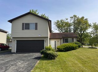 5911 Timberlane Rd, Matteson, IL 60443