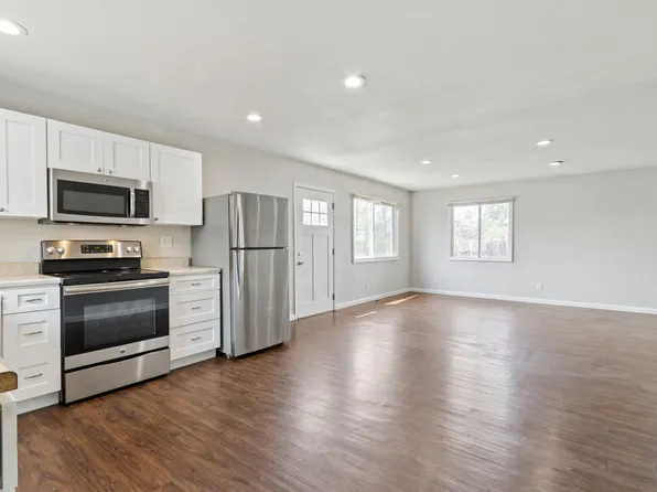 813 E 57th St, Loveland, CO 80538