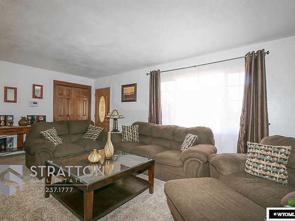 3rd image of 1013 Mesa Dr