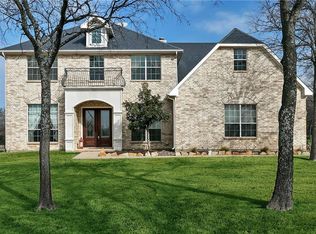 740 Carrie Ln, Lakewood Village, TX 75068