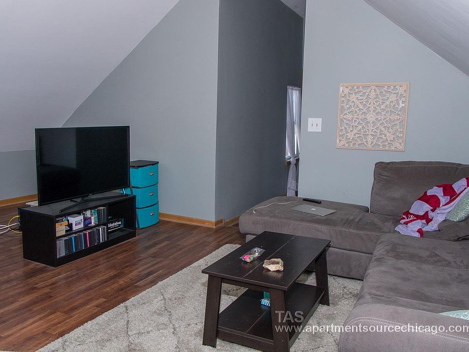 1st image of 925 W Carmen Ave #Unt3g