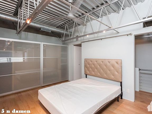 4th image of 4715 N Damen Ave #1011