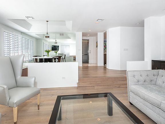 4th image of 9033 Vista Grande St #2