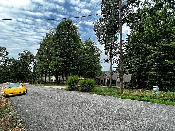 2nd image of Mason Ln
