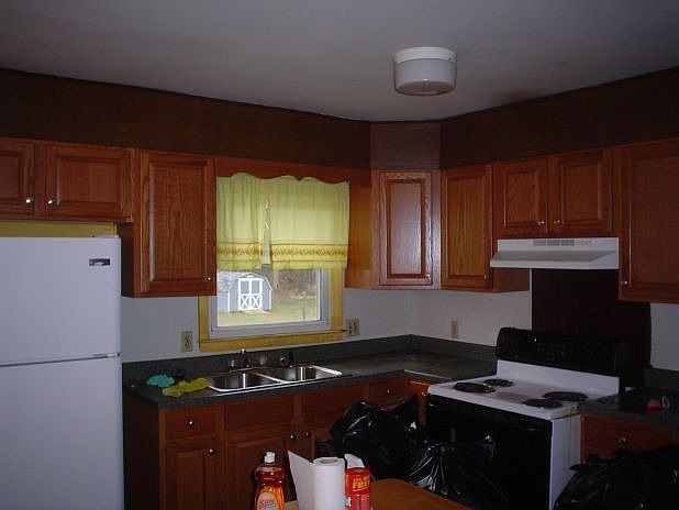 2nd image of 18004 Morgan Dr