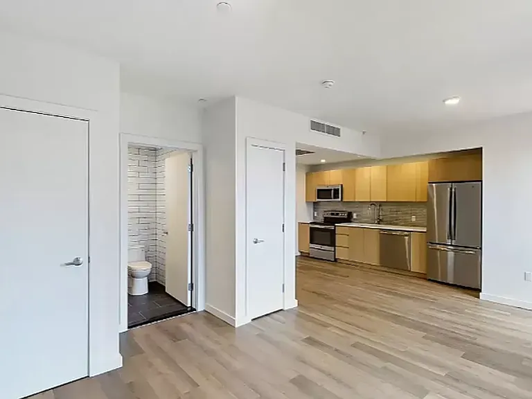 814 Amsterdam Ave #7L — Photo 1