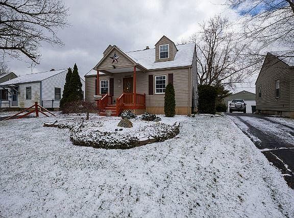 4th image of 1199 Lenore Ave
