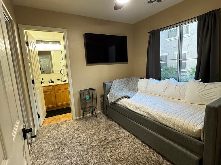 741 N Port Dr — Photo 21