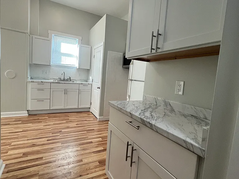 89 Newton St #1 — Photo 4