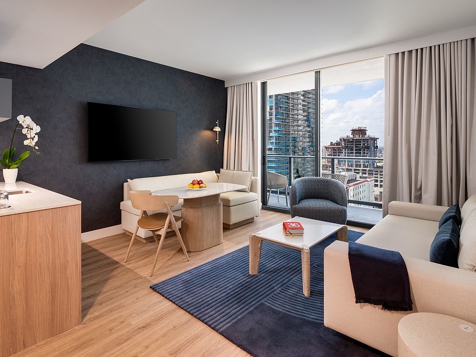 1st image of 601 NE 1st Ave #2513