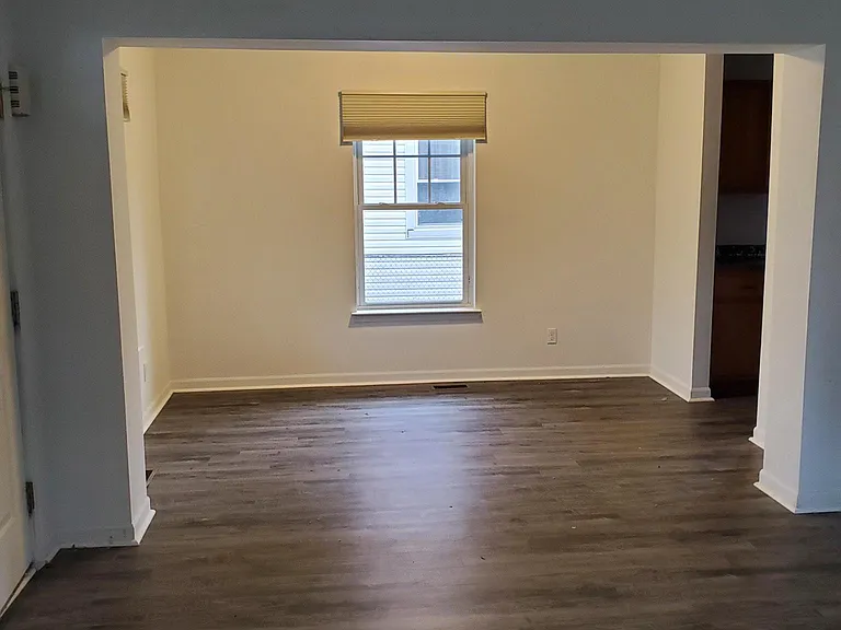 21015 Glen Lodge Rd — Photo 6