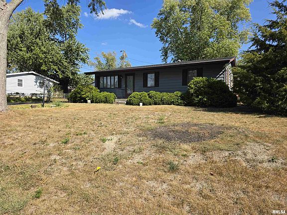 3rd image of 5506 N Longwood Dr